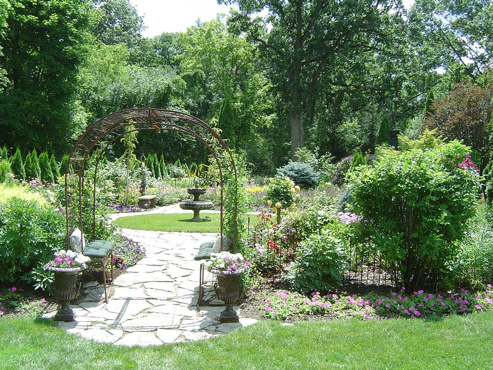 Mẫu thiết kế sân vườn đẹp, đơn giản – Mongarden