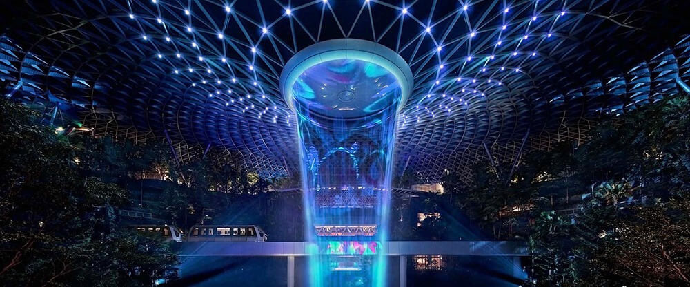 Đêm huyền diệu ngay tại nhà ga sân bay Jewel Changi - Singapore
