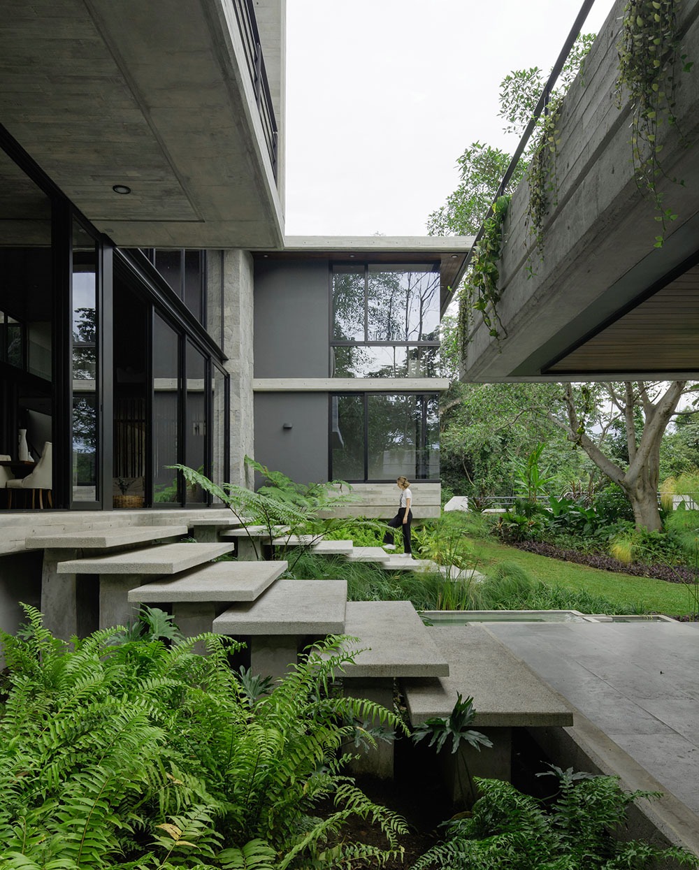 Thiết kế sân vườn cho biệt thự nghỉ dưỡng tuyệt đẹp - Entreparotas House