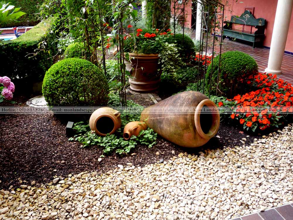 Tiểu cảnh gốm sứ sân vườn