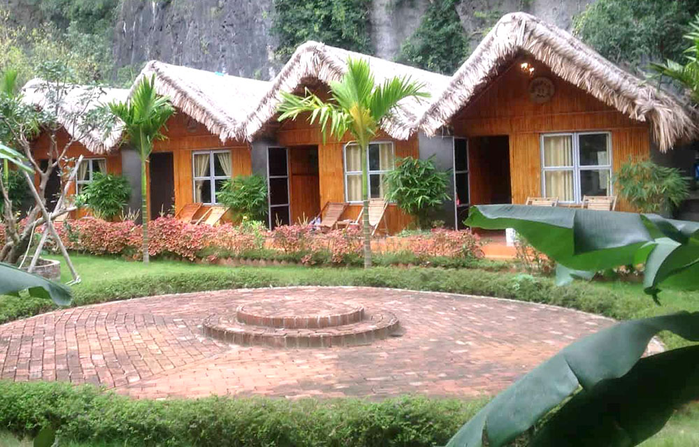 Bungalow thiết kế nhà mái lá thân thiện với môi trường